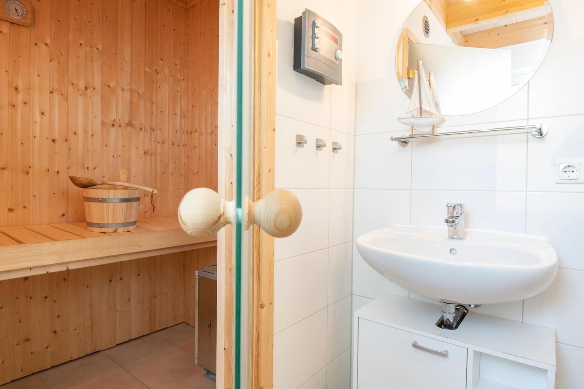 Seepark Suessau Ferienhaus Seerose 3 Екстер'єр фото